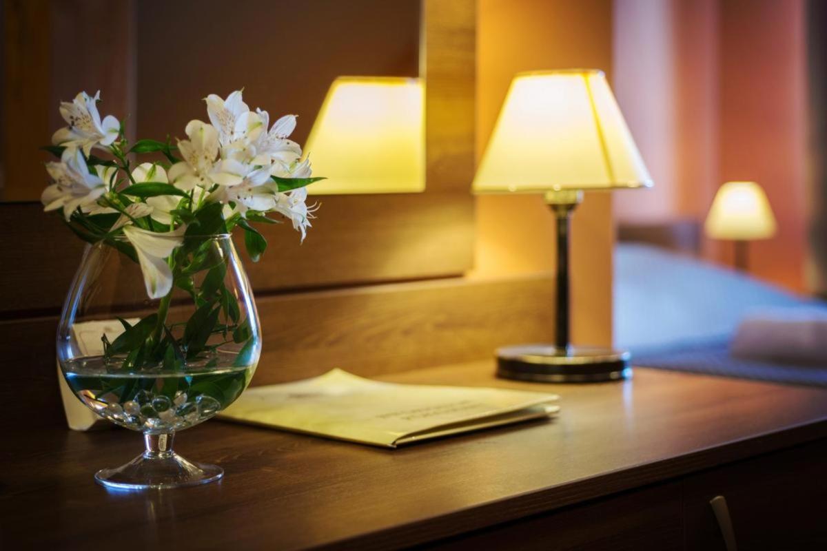 Czajowice Hotel Lokietek מראה חיצוני תמונה