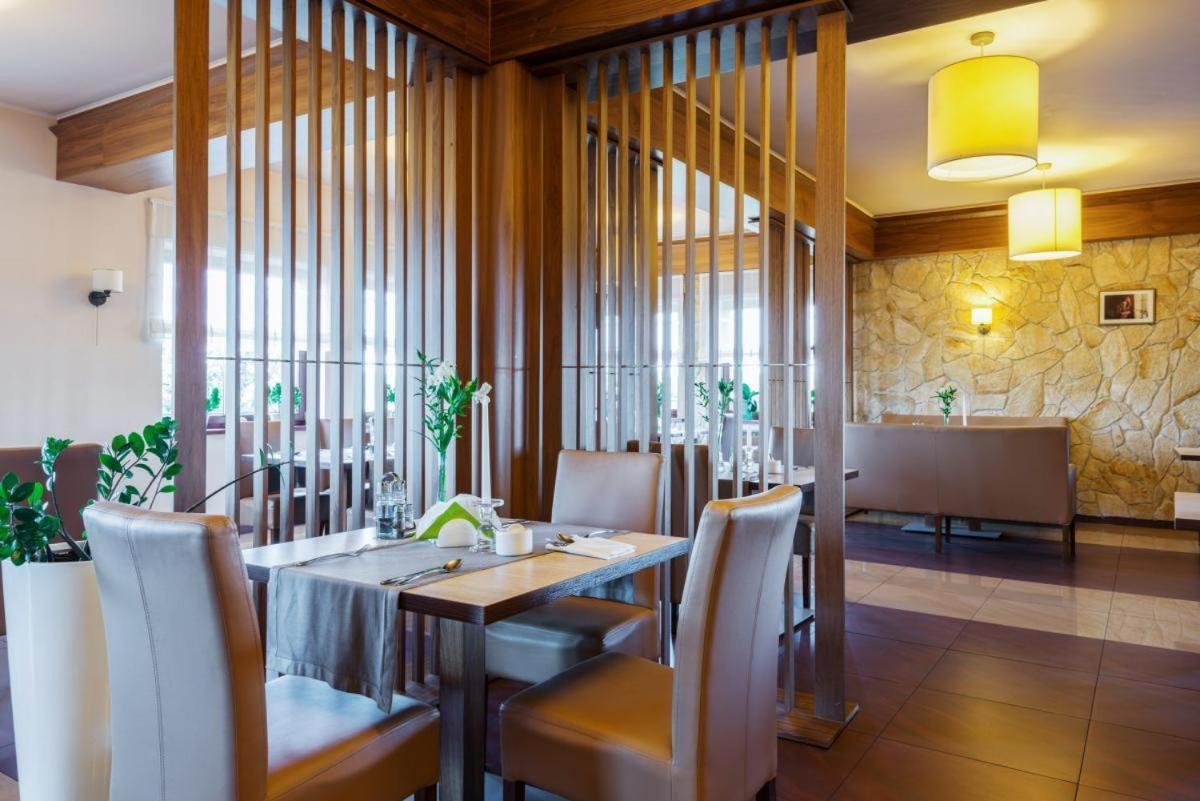 Czajowice Hotel Lokietek מראה חיצוני תמונה